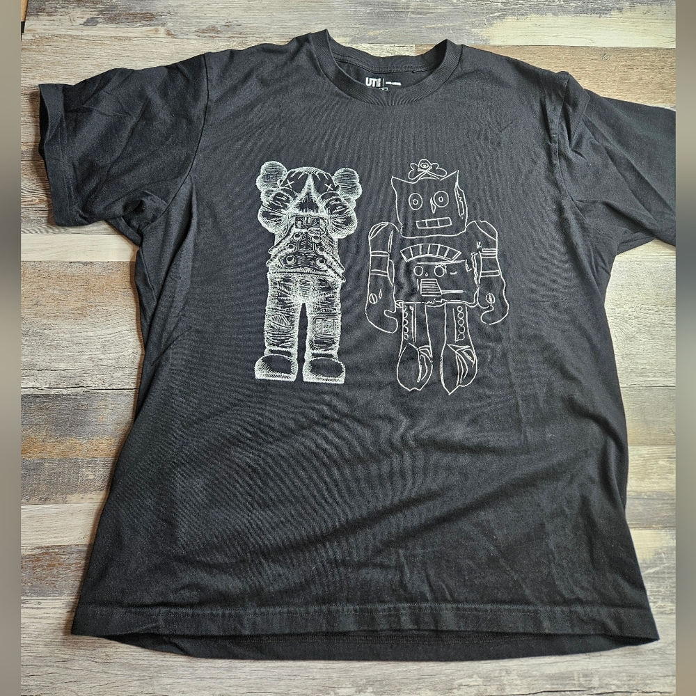 Uniqlo Uni Qlo X Kaws+Warhol Black Graphic Tshirt XL